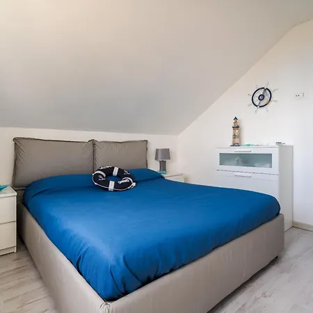 La Goccia Sul Mare Lejlighed Letojanni