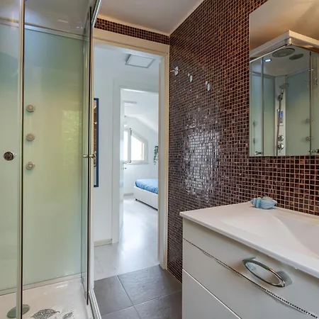 La Goccia Sul Mare Lejlighed Letojanni