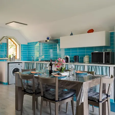 La Goccia Sul Mare * Letojanni