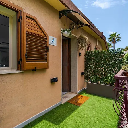 La Goccia Sul Mare Lejlighed