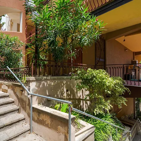 La Goccia Sul Mare Letojanni